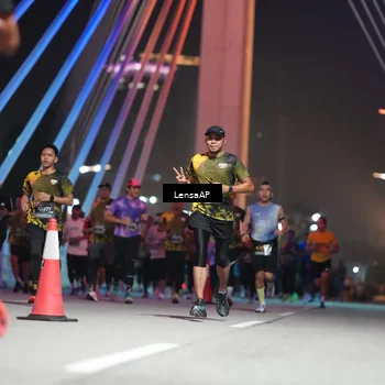 Runner Photo 6185498