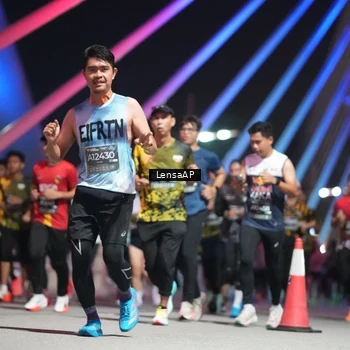 Runner Photo 6185609