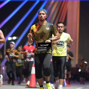 Runner Photo 6185656