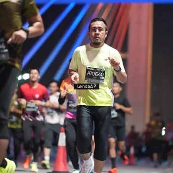Runner Photo 6185672