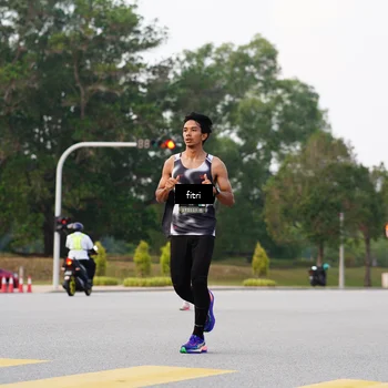 Runner Photo 6185692