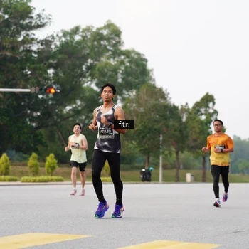 Runner Photo 6185716