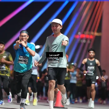 Runner Photo 6185726