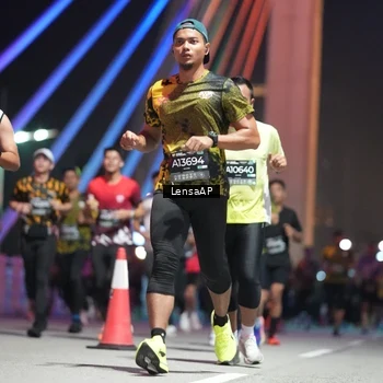 Runner Photo 6185745