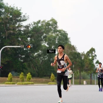 Runner Photo 6185754
