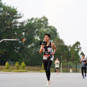 Runner Photo 6185768