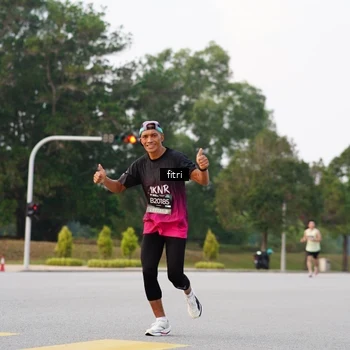 Runner Photo 6185800