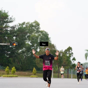 Runner Photo 6185840