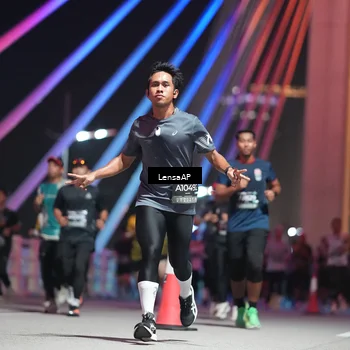 Runner Photo 6185843