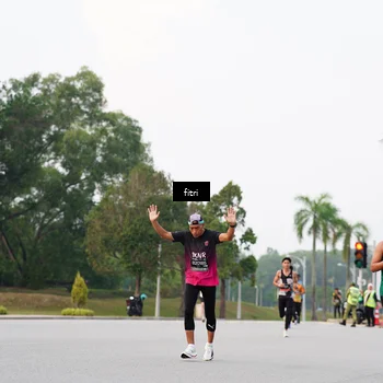 Runner Photo 6185878