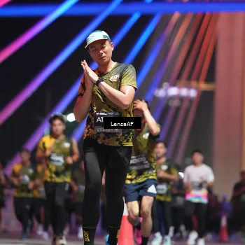 Runner Photo 6185892