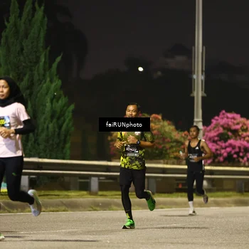 Runner Photo 6185990
