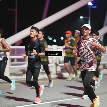 Runner Photo 6186048