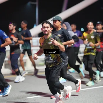 Runner Photo 6186085