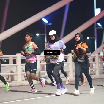 Runner Photo 6186125