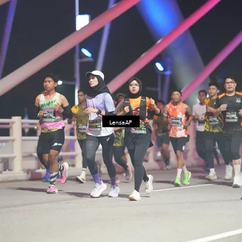 Runner Photo 6186149
