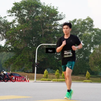 Runner Photo 6186330