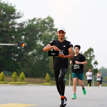 Runner Photo 6186360