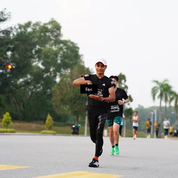 Runner Photo 6186365