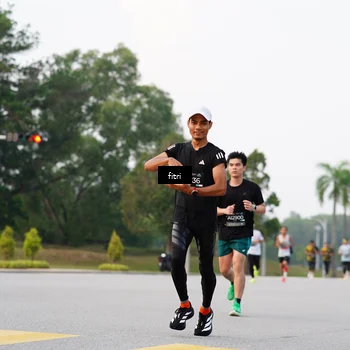 Runner Photo 6186397