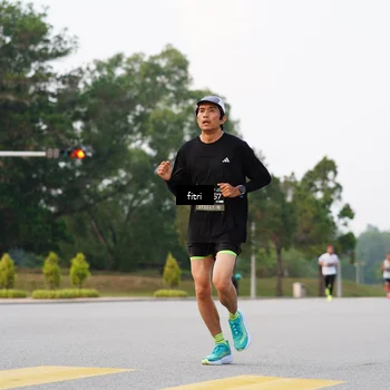 Runner Photo 6186404