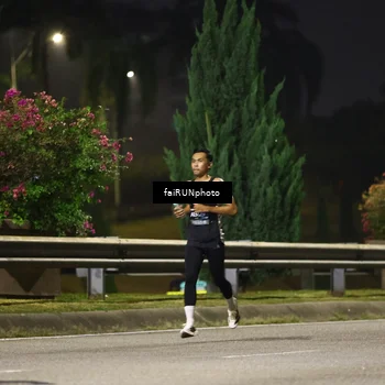 Runner Photo 6186444