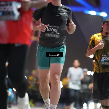Runner Photo 6186513
