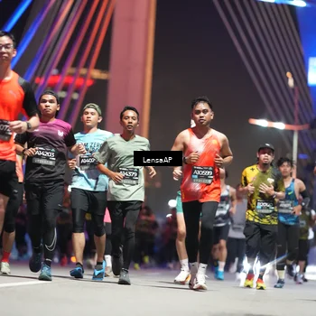 Runner Photo 6186559