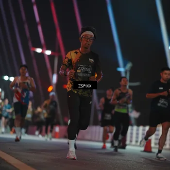 Runner Photo 6186572