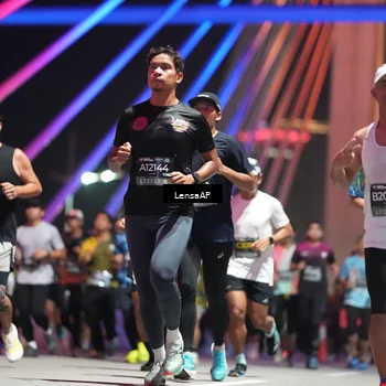 Runner Photo 6186672
