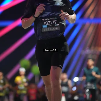 Runner Photo 6186747