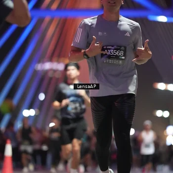 Runner Photo 6186750