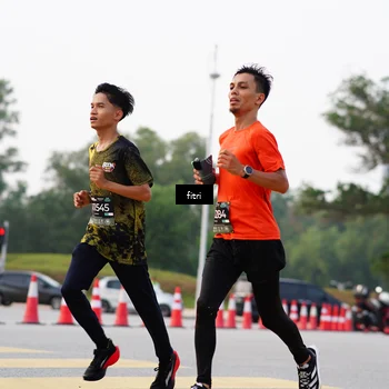 Runner Photo 6186789