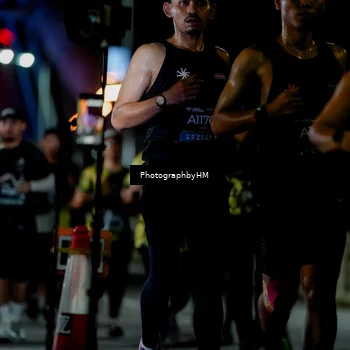 Runner Photo 6186813