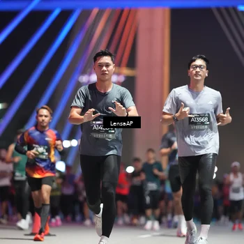 Runner Photo 6186861