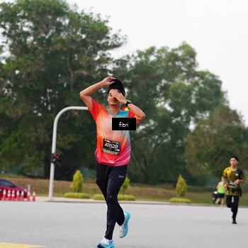 Runner Photo 6186881