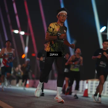 Runner Photo 6186902