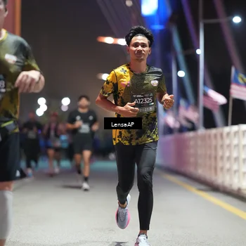 Runner Photo 6187032