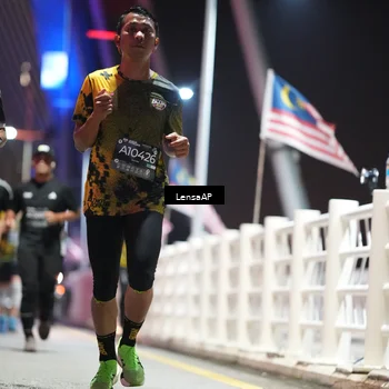 Runner Photo 6187059