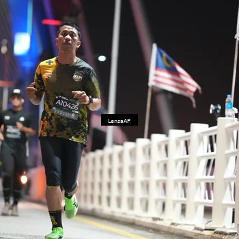 Runner Photo 6187060