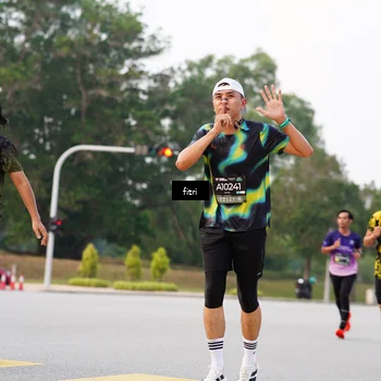 Runner Photo 6187064