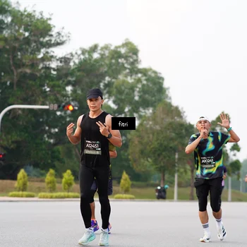 Runner Photo 6187105