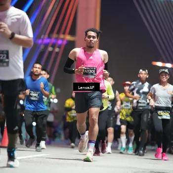 Runner Photo 6187111