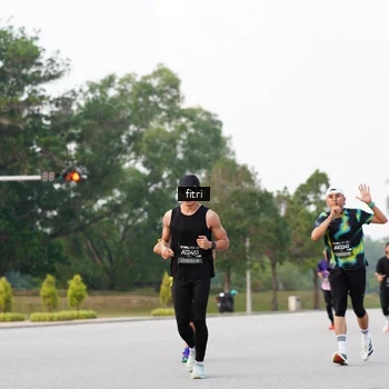 Runner Photo 6187136
