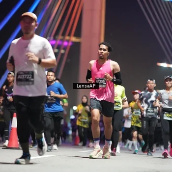 Runner Photo 6187143