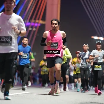 Runner Photo 6187174