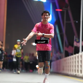 Runner Photo 6187298