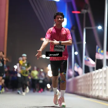 Runner Photo 6187369