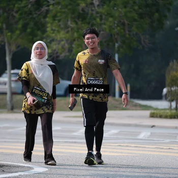 Runner Photo 6187434