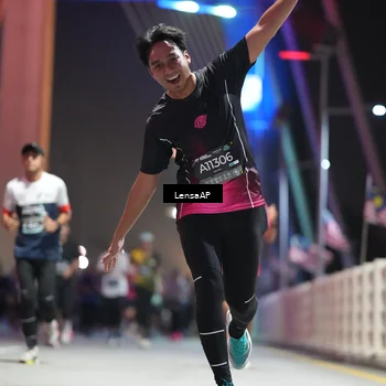 Runner Photo 6187446